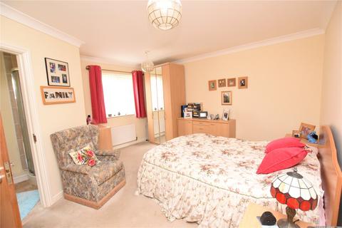 2 bedroom apartment for sale, Aldersyde Road, Guiseley, Leeds, West Yorkshire