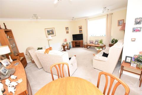 2 bedroom apartment for sale, Aldersyde Road, Guiseley, Leeds, West Yorkshire