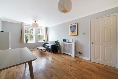 2 bedroom flat for sale, 67 Cadogan Terrace, London E9