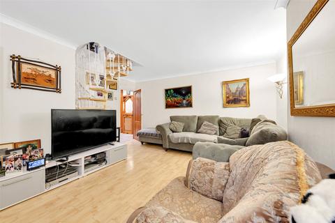 12 Mulberry Close, Meopham, Gravesend, DA13 0EP