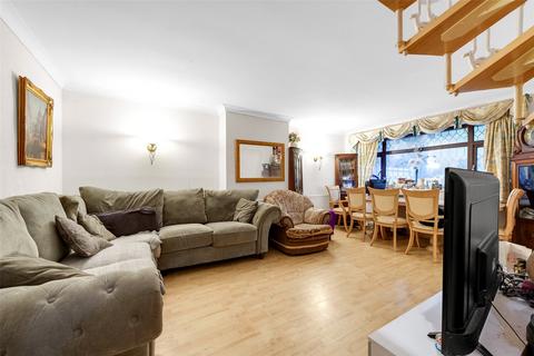 12 Mulberry Close, Meopham, Gravesend, DA13 0EP