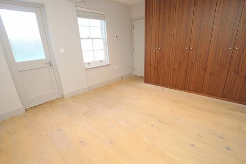 1 bedroom flat to rent, Hill Rise, Richmond TW10