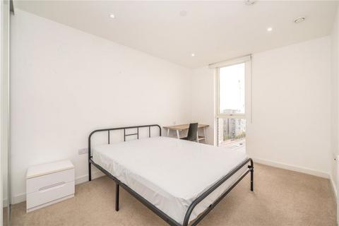 3 bedroom flat for sale, Terry Spinks Place, London E16