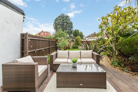 3 bedroom end of terrace house for sale, Aragon Road, Morden SM4