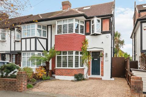 229 Aragon Road, Morden, SM4 4QW