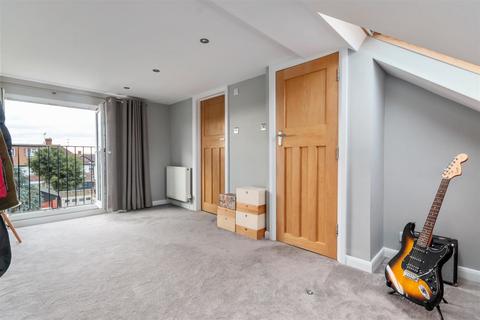 229 Aragon Road, Morden, SM4 4QW