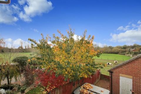 3 bedroom end of terrace house for sale, Midland Road, Thrapston NN14