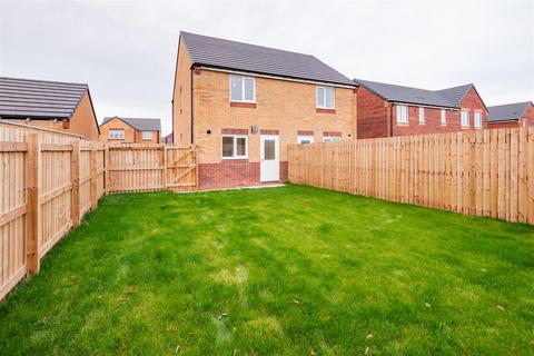 2 bedroom house to rent, Spring Mill, Rochdale, OL12