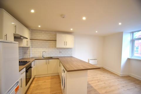 1 bedroom flat to rent, Second Floor Flat, Hamlet Court Road SS0