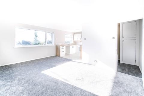 2 bedroom flat for sale, Kellbrook Crescent, Salford M7