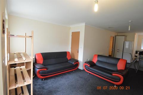 3 bedroom house to rent, Bold Street, Manchester M15