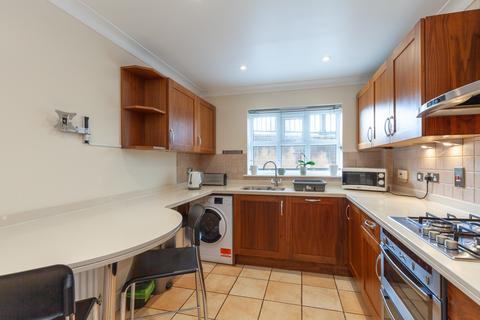 2 bedroom apartment to rent, Complins Close, Waterways, Summertown, OX2