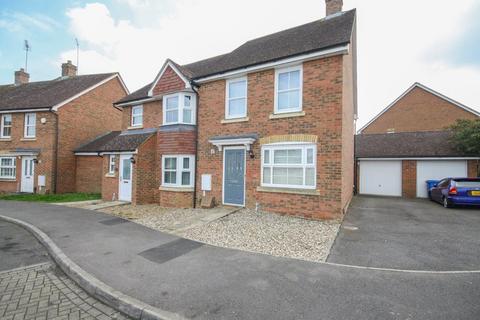 3 bedroom detached house to rent, Bluebell Drive, Sittingbourne, Kent, ME10