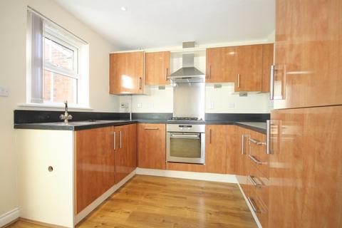 3 bedroom detached house to rent, Bluebell Drive, Sittingbourne, Kent, ME10