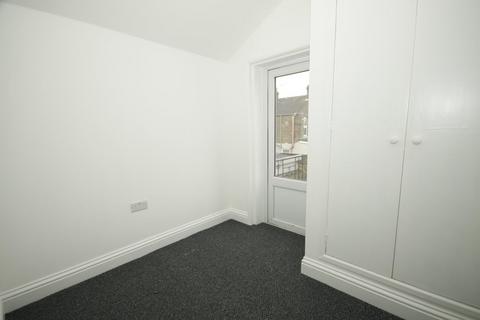 3 bedroom terraced house to rent, Rose Street, Sheerness, Kent, ME12