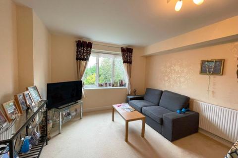 2 bedroom flat for sale, The Meads, Ongar Road, Brentwood