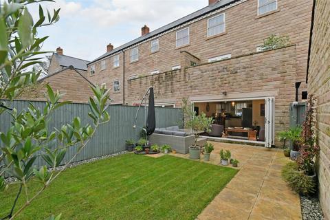 5 bedroom end of terrace house for sale, Hawthorne Mews, Crookes S10