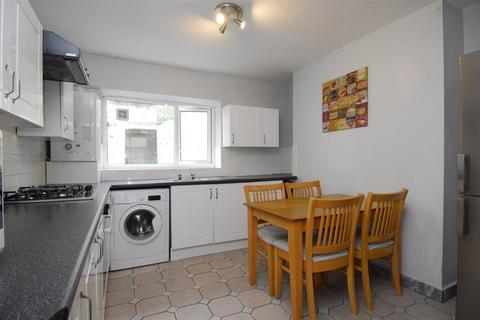 4 bedroom house to rent, Wellington Street, Plymouth PL4