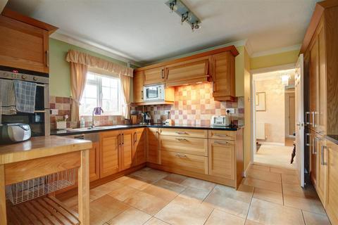 4 bedroom detached bungalow for sale, Granary Close, Kibworth Beauchamp, Leicestershiree