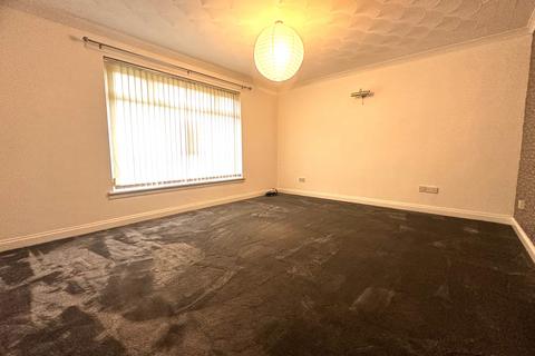 2 bedroom ground floor flat to rent, Lainshaw Street, Stewarton KA3