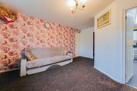 2 bedroom flat for sale, Kent View Road, Basildon, SS16