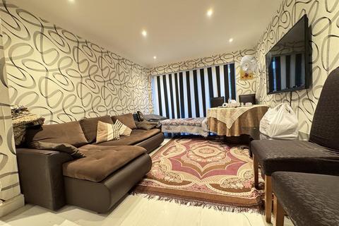 22 Calder Grove, Birmingham, B20 2HR
