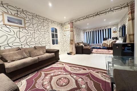 22 Calder Grove, Birmingham, B20 2HR