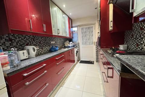 22 Calder Grove, Birmingham, B20 2HR