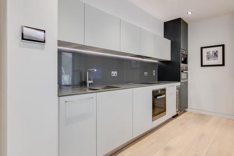 1 bedroom flat for sale, Windlesham House, Duchess Walk, London, SE1