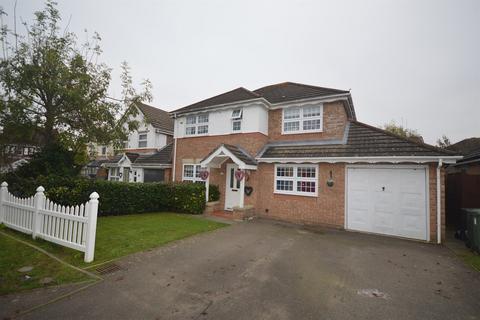 4 bedroom detached house for sale, Crown Meadow, Braintree, CM7