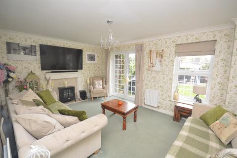 4 bedroom detached house for sale, Crown Meadow, Braintree, CM7