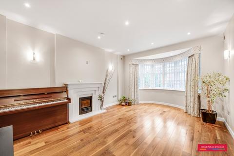 5 bedroom house to rent, Bancroft Avenue London N2