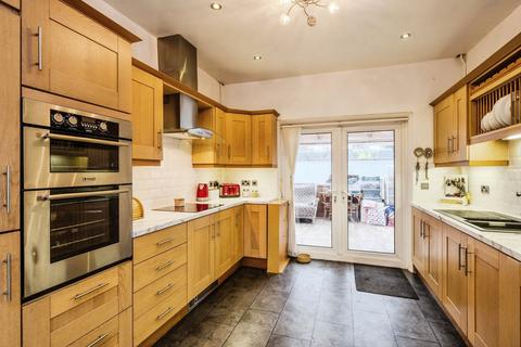 4 bedroom detached house for sale, Commercial Street, Swansea SA9