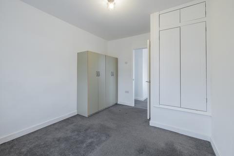14 Verderers Road, Chigwell, IG7 4LZ