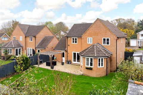 4 bedroom detached house for sale, Hillside Avenue, Silverstone, Towcester, Northamptonshire, NN12