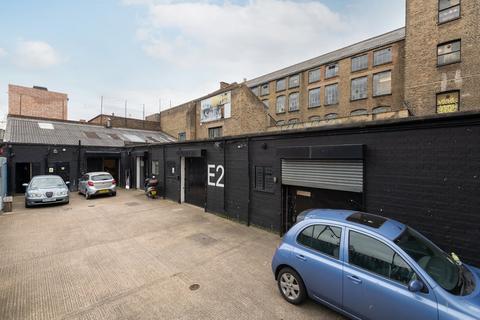 Industrial unit to rent, Bethnal Green, London E2