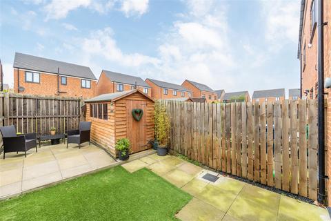 3 bedroom end of terrace house for sale, Roseden Way, Great Park, NE13