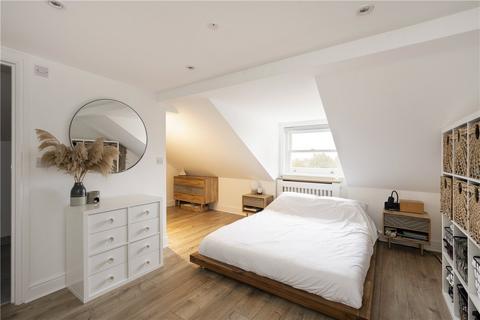 2 bedroom apartment for sale, Trinity Road, London, SW17