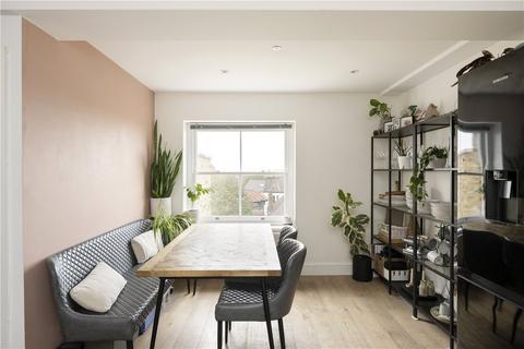 2 bedroom apartment for sale, Trinity Road, London, SW17