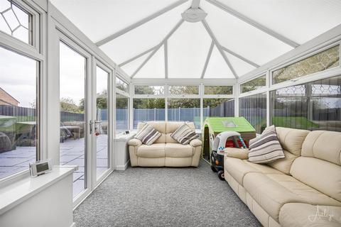 31 Clos Ysbyty, Cimla, Neath, SA11 3PH