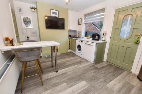 2 bedroom terraced house for sale, Lower Wortley Road, Leeds, West Yorkshire