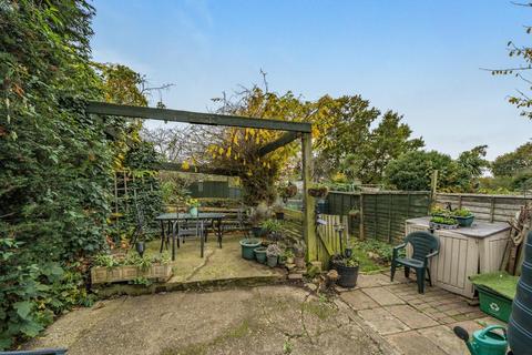 1 bedroom flat for sale, Hazelbank Road, Catford