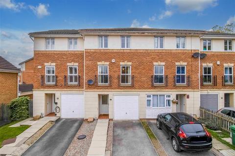 3 bedroom terraced house for sale, Padgett Way, Wakefield WF2