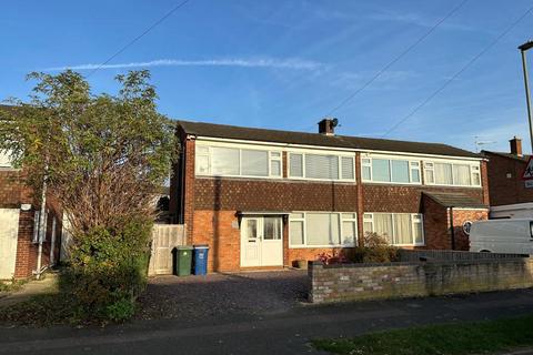 3 bedroom semi-detached house to rent, Maple Road,  Bicester,  OX26