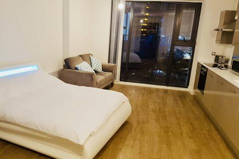 Studio to rent, The Bank, Birmingham, West Midlands, B16