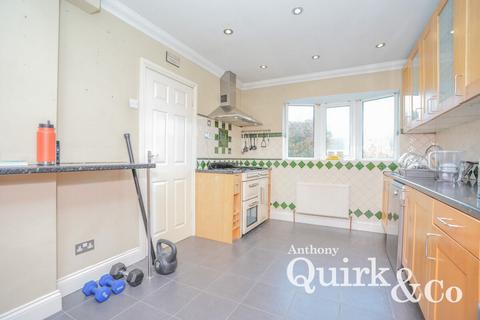 3 bedroom semi-detached house for sale, Malvern Avenue, Canvey Island, SS8