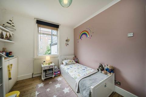 63 Endsleigh Road, London, W13 0RE