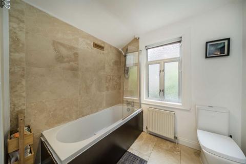 63 Endsleigh Road, London, W13 0RE