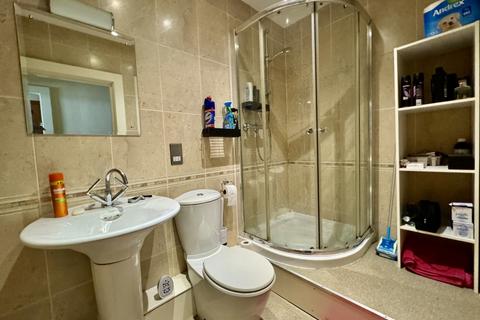 1 bedroom apartment for sale, Cross Crown Street, Cleckheaton, BD19