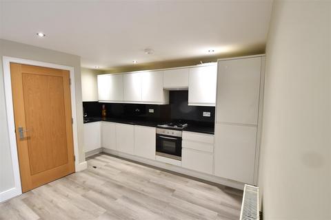 2 bedroom flat for sale, Queens Road, Welling DA16